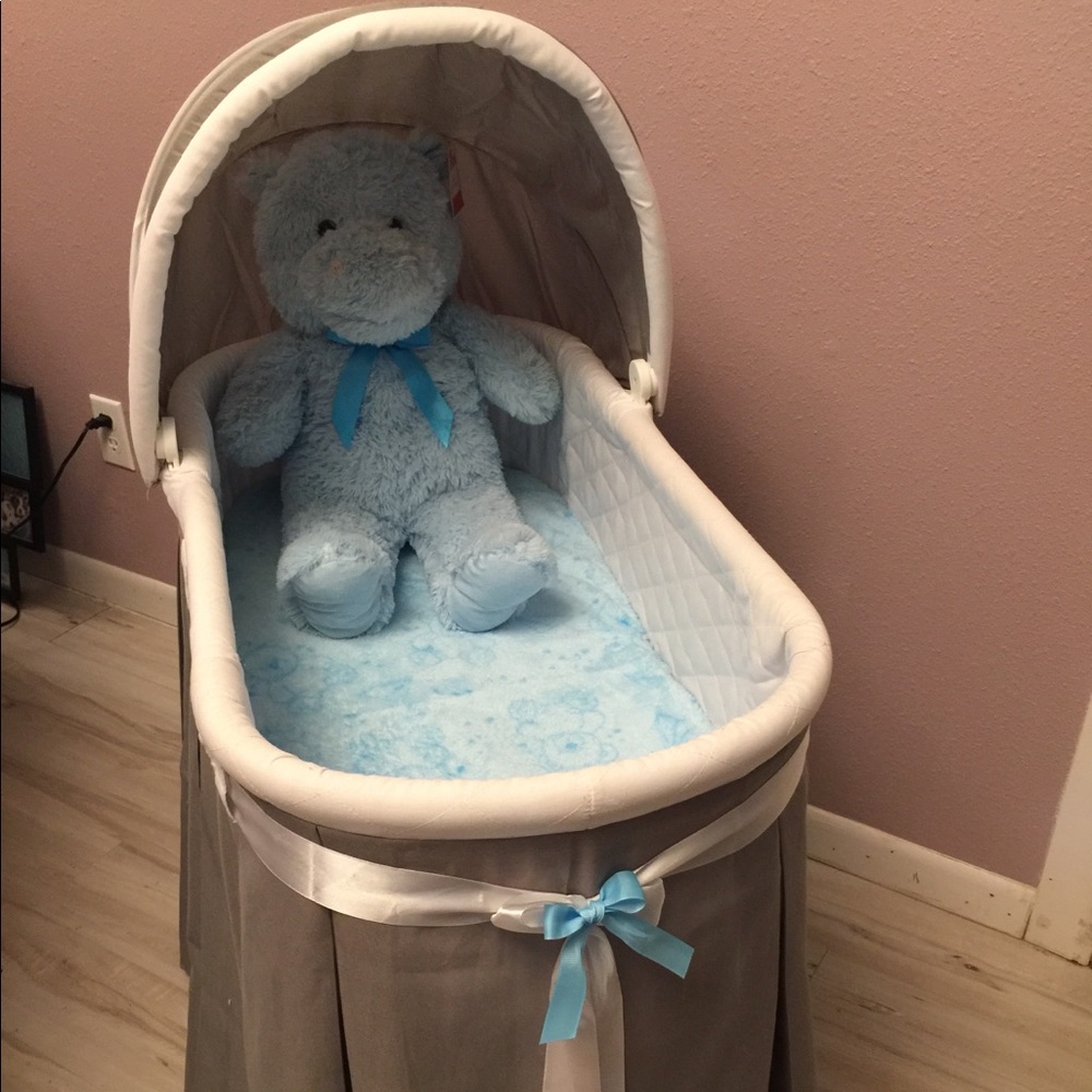 Bassinet 🧸 for Baby

Baby Boy